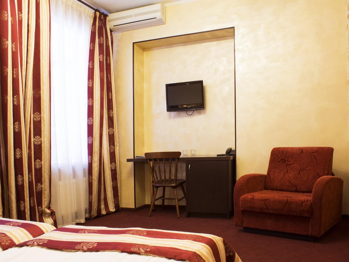 فندق سانت بطرسبرغفي  فندق ديناستي المظهر الخارجي الصورة